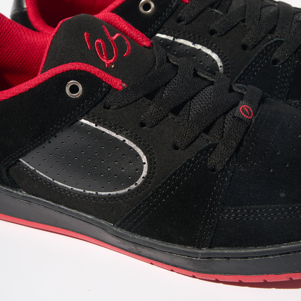 eŚ Accel Slim Shoes